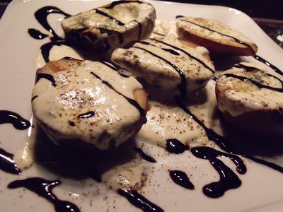 PIECZONE GRUSZKI Z GORGONZOLĄ