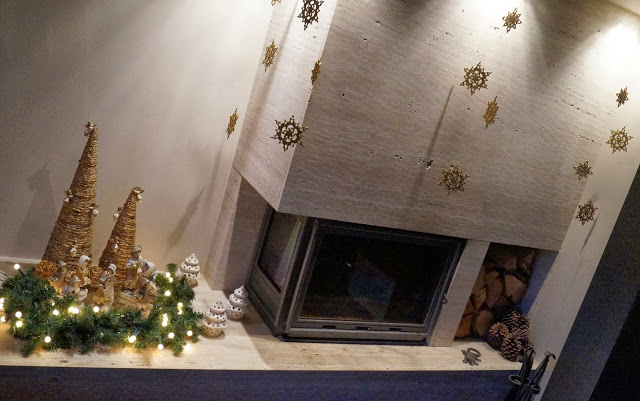 KOMINEK W ODŚWIĘTNEJ „SZACIE”