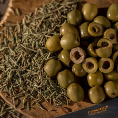 SRÓDZIEMNOMORSKA PASTA OLIWKOWO-FASOLOWA