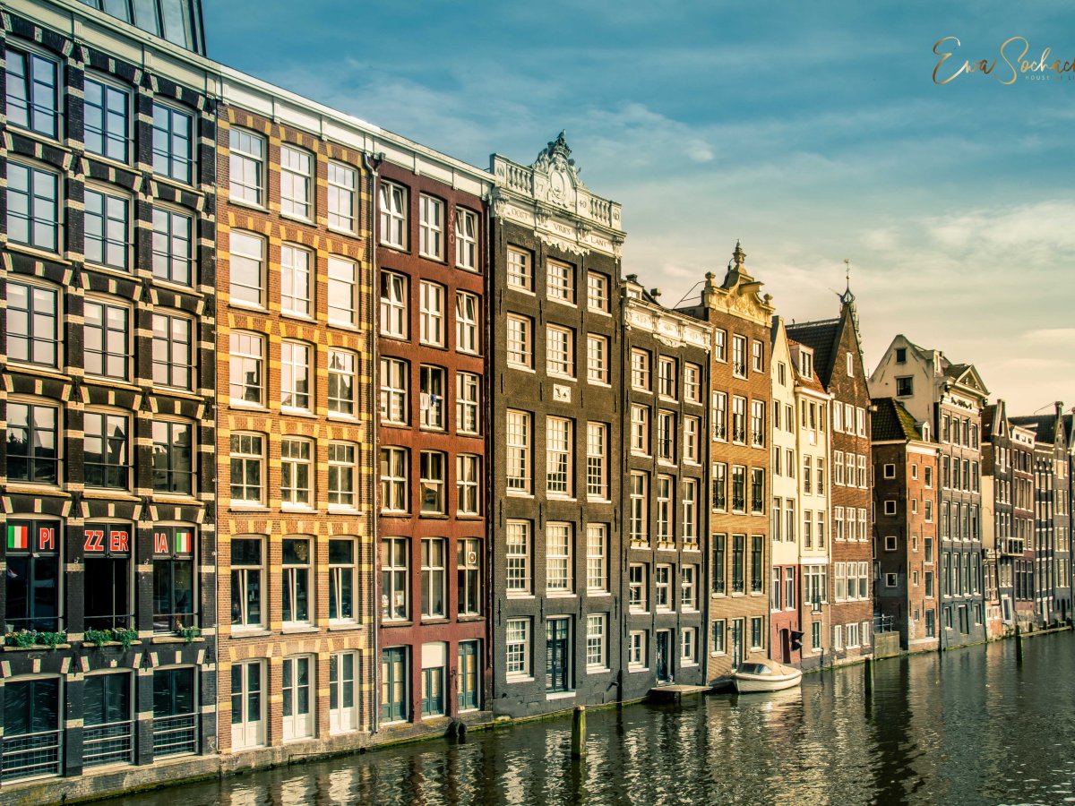 AMSTERDAM – PERŁA WYDARTA&nbsp;MORZU