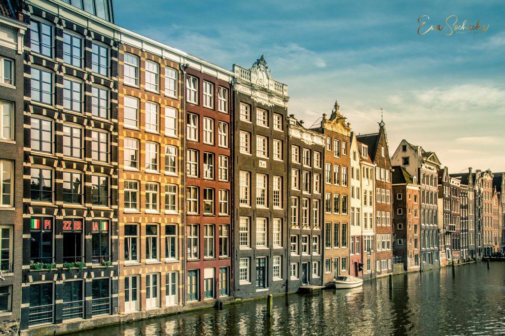 AMSTERDAM – PERŁA WYDARTA&nbsp;MORZU